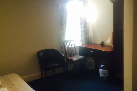 Ross Hotel - New Castle Holiday 3