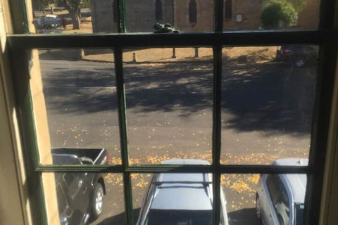 Ross Hotel - New Castle Holiday 4