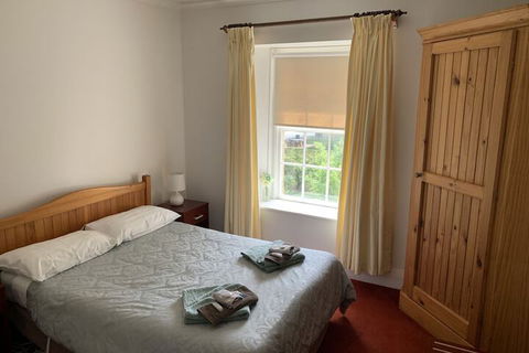 Ross Hotel - New Castle Holiday 6