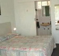 Bermuda Breezes Resort Motel - New Castle Holiday