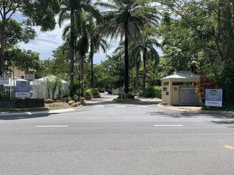 Trinity Links Resort - New Castle Holiday 1
