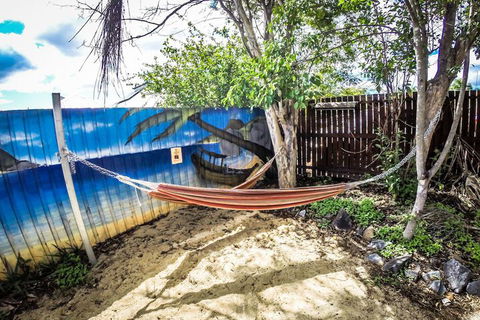 Somewhere To Stay Backpackers - New Castle Holiday 3