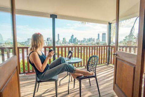 Somewhere To Stay Backpackers - New Castle Holiday 0