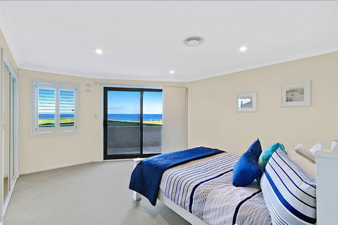 Beachfront Luxury - New Castle Holiday 2