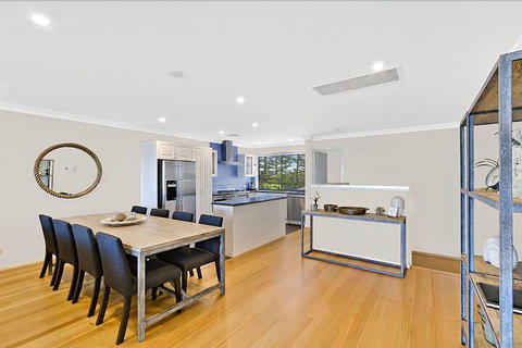 Beachfront Luxury - New Castle Holiday 6