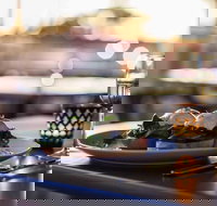 Beadon Bay Hotel - New Castle Holiday