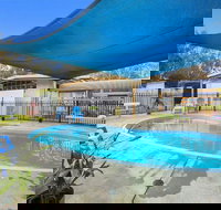 Yea Riverside Caravan Park - New Castle Holiday