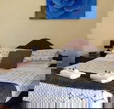 Bompas of Beachport - New Castle Holiday