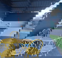 Eden Motel - New Castle Holiday