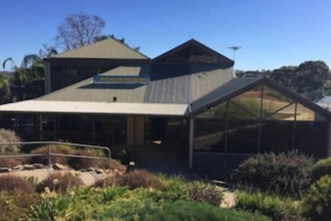 McLaren Vale Backpackers - New Castle Holiday 0