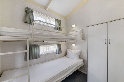 Benalla Tourist Park - New Castle Holiday 3
