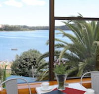Riviera Hotel - New Castle Holiday