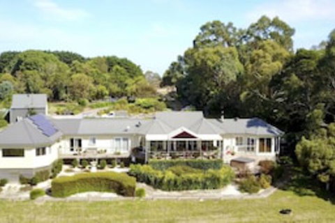 Llarrinda Bed & Breakfast - New Castle Holiday 0