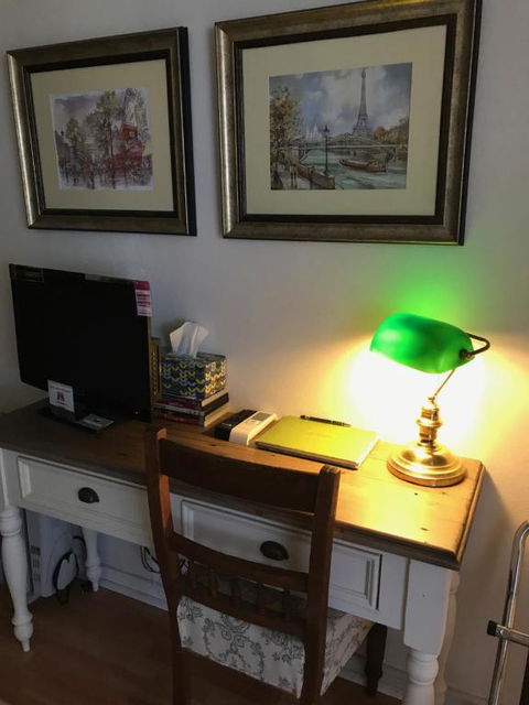 Yellow Gum Bed & Breakfast - New Castle Holiday 1