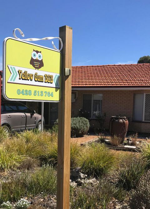 Yellow Gum Bed & Breakfast - New Castle Holiday 2