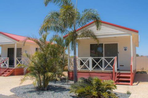Outback Oasis Caravan Park - New Castle Holiday 4