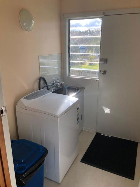 Waratah Falls Holiday Unit - New Castle Holiday 5