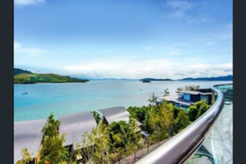 Waves 08 - Apartments - New Castle Holiday 0