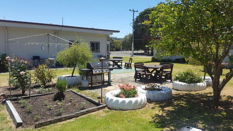 Tingle All Over Budget Accommodation - New Castle Holiday 6