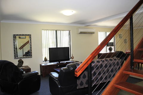Dalby Apartments Self Contained Motel - New Castle Holiday 5