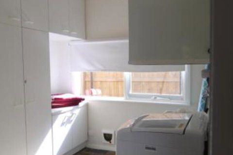 Beach Haven Poolside - New Castle Holiday 1