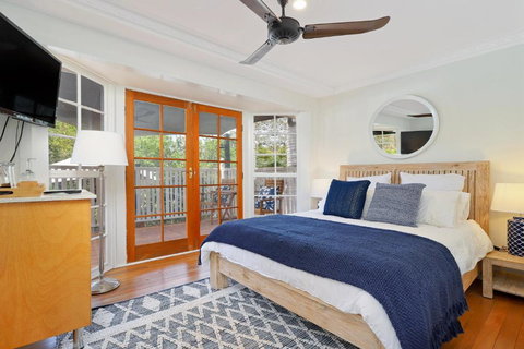 The Odd Gecko - New Castle Holiday 3