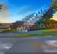 Pleasant Way River Lodge - New Castle Holiday