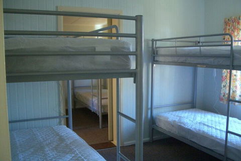 Rainbow Pines Tourist Caravan Park - New Castle Holiday 7