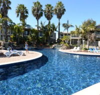 Yarrawonga Waterfront Apartments - New Castle Holiday