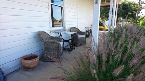You Yangs Bed & Breakfast - New Castle Holiday 4