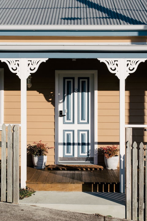 Noah's - New Castle Holiday 0