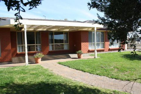 Maslin Beach House - New Castle Holiday 6