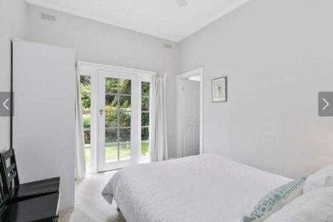 Litchfield Lodge - New Castle Holiday 3