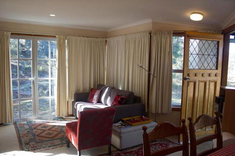 Whiskey Gully Wines - New Castle Holiday 2