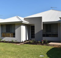 Beachwood House Broadwater - New Castle Holiday