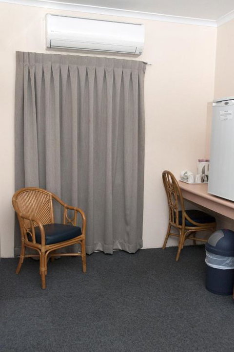 Jackaroo Motel - New Castle Holiday 5