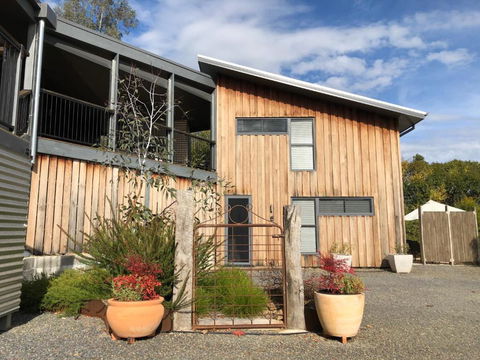 Sajes House & Pod - New Castle Holiday 2