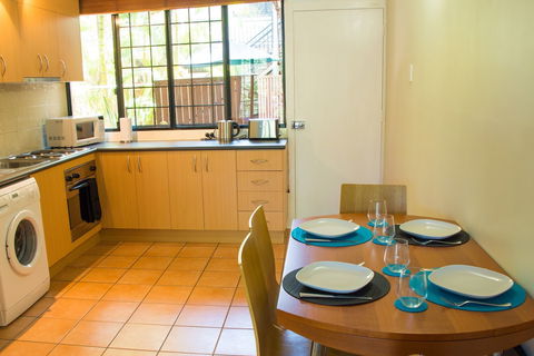 Riverpark-studio Apartment - New Castle Holiday 5