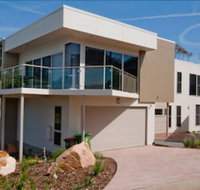 Sea La Vie - New Castle Holiday