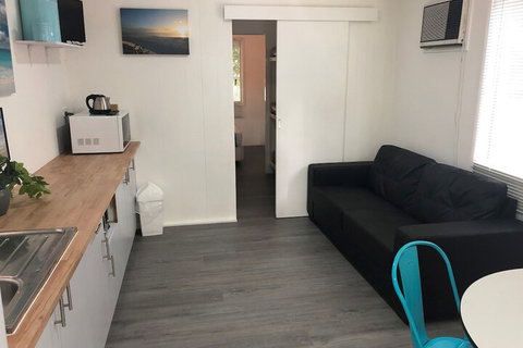 Palm Beach Caravan Park - New Castle Holiday 4