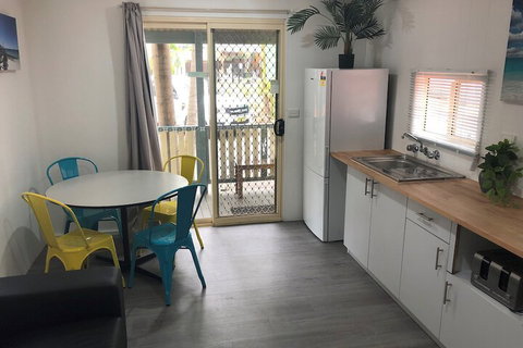 Palm Beach Caravan Park - New Castle Holiday 7