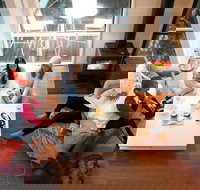 Treetop Stay - New Castle Holiday