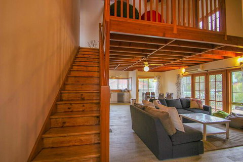 Halinka Lodge - New Castle Holiday 5