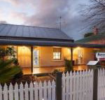 Rawsons Retreat Five Bedroom Home Walk CBD Includes Breakfast - New Castle Holiday