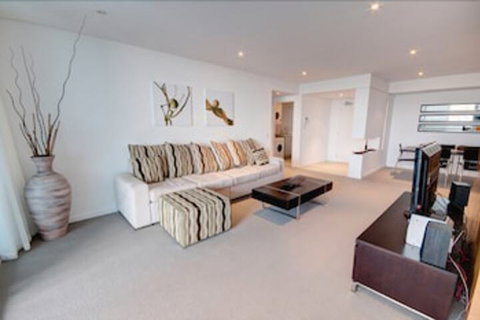 Bridgepoint 502 - New Castle Holiday 0