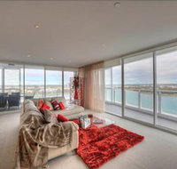 Bridgepoint 1105 - New Castle Holiday