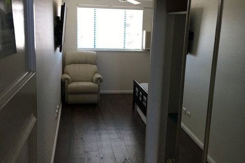 Broadbeach Studios - New Castle Holiday 3