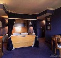 Sir Stamford Double Bay - New Castle Holiday