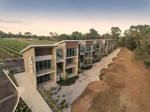The Colony At Mandoon Estate - New Castle Holiday 1