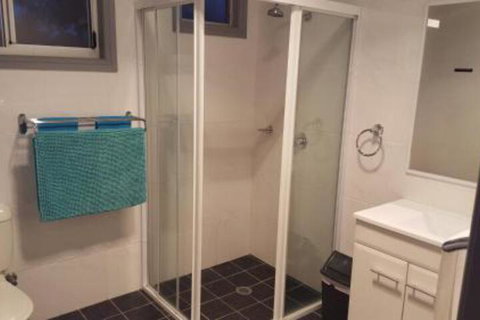 Lemon Tree Waterfront Apartments - New Castle Holiday 6